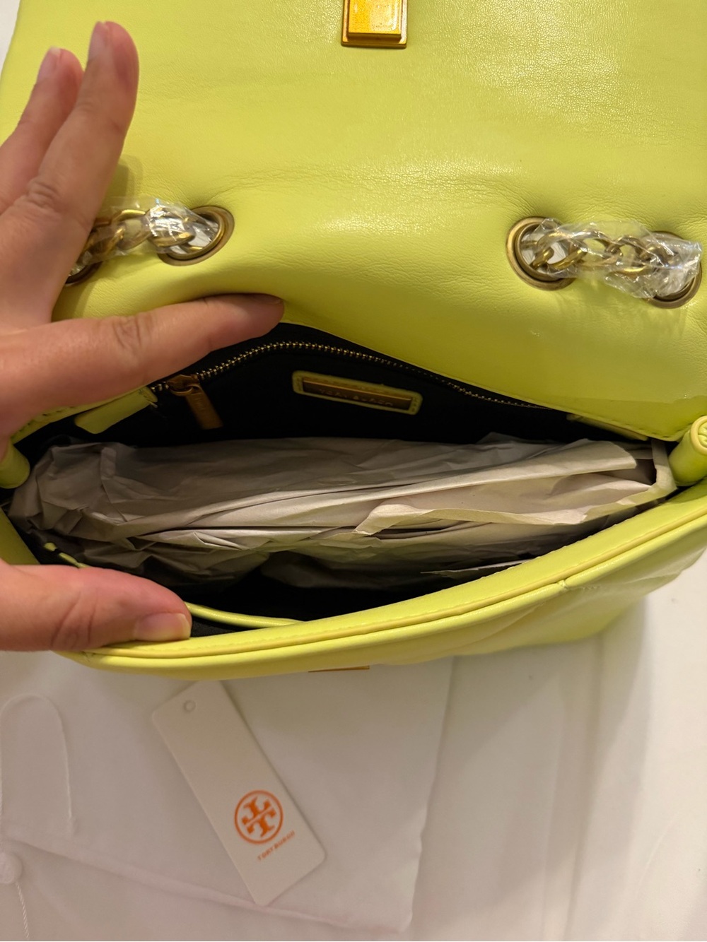 Tory Burch Quilted Shoulder Bag in Lime Green with Gold Hardware - Picture 2 of 4